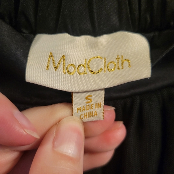 Modcloth Black Tulle Knee Length Midi Skirt - Picture 3 of 3